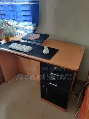 Computer or Cash Table