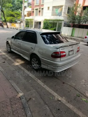 Toyota Corolla 2000 Silver