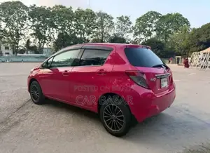 Toyota Vitz 1.3 FWD 5dr 2011 Pink
