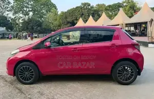 Toyota Vitz 1.3 FWD 5dr 2011 Pink