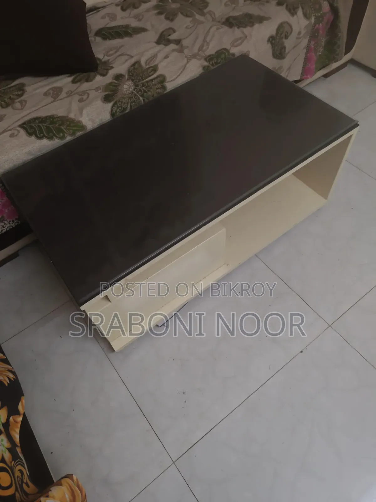 Sofa With Tea Table