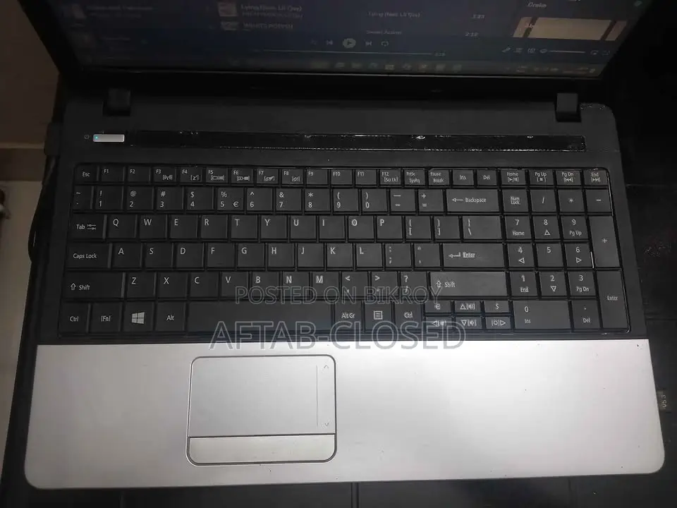 Laptop Acer Aspire E5-531g 6GB Intel Pentium HDD 500GB