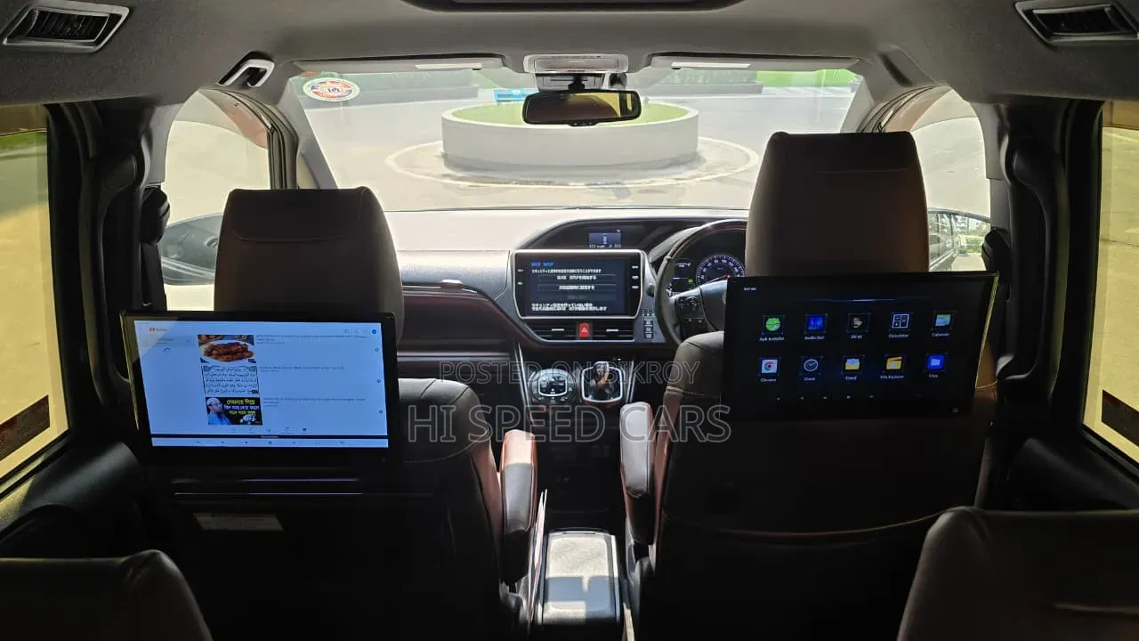 Toyota Esquire 2017 Black