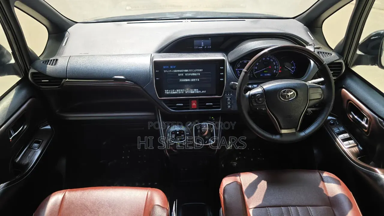 Toyota Esquire 2017 Black
