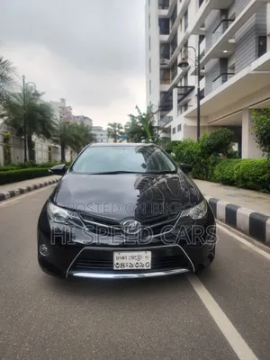 Toyota Auris 2013 Black