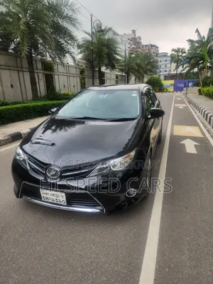Toyota Auris 2013 Black