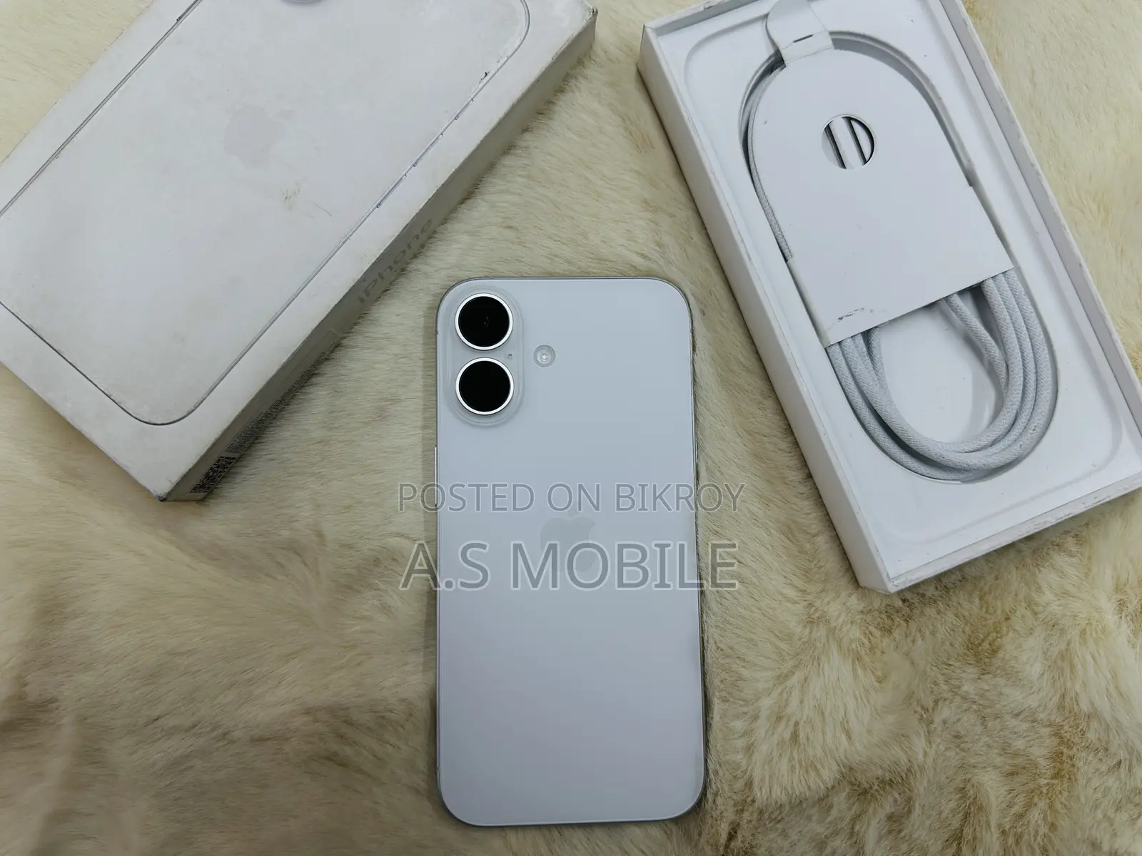 Apple iPhone 16 128 GB White