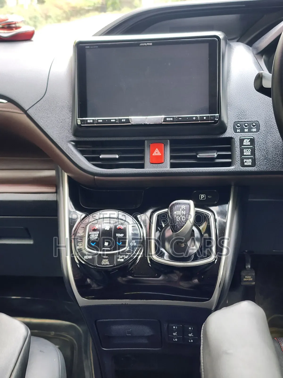 Toyota Esquire 2014 Black