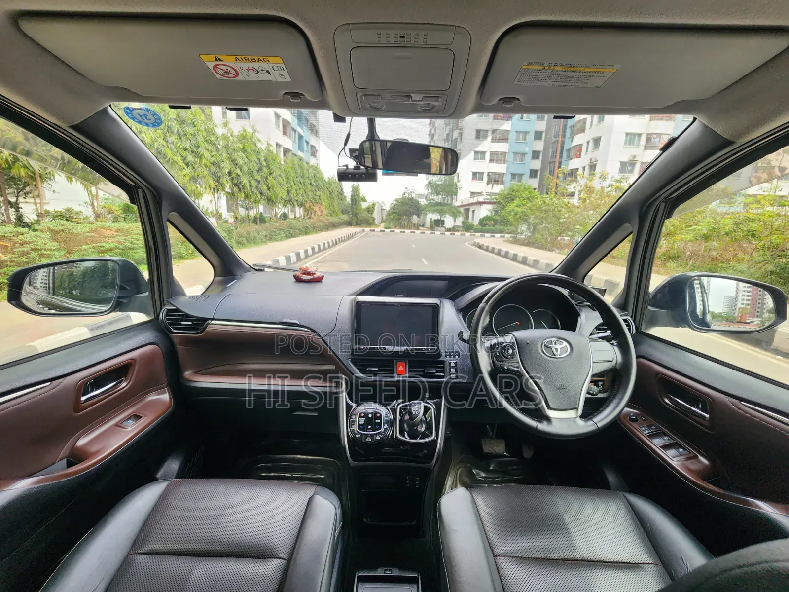 Toyota Esquire 2014 Black