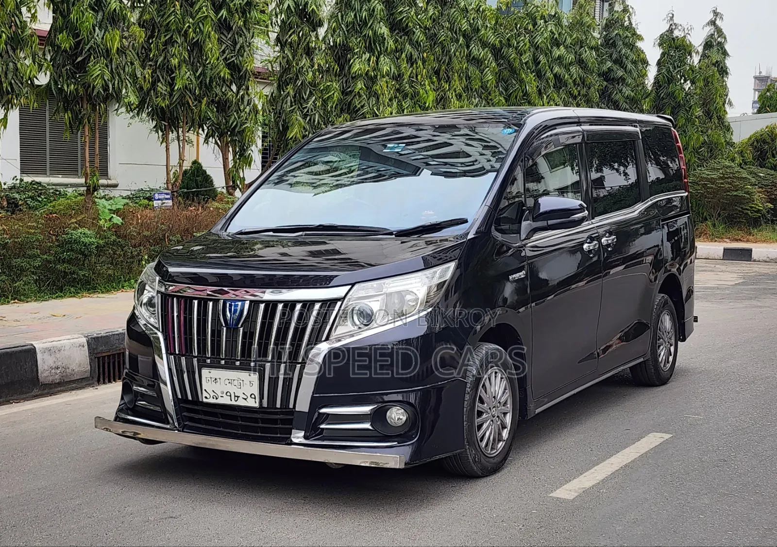 Toyota Esquire 2014 Black