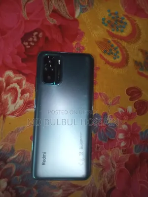 মোবাইল ফোন ৬৪ জিবি রেড