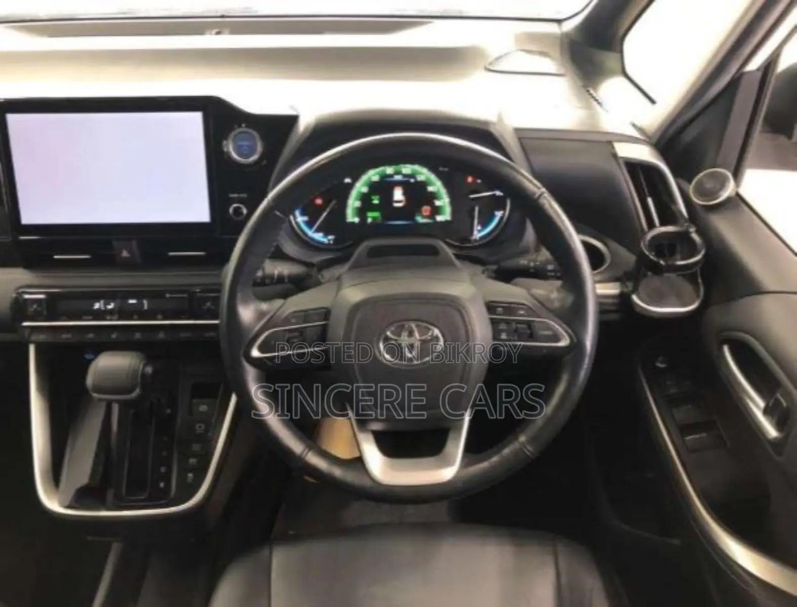 Toyota Noah 2022 Pearl
