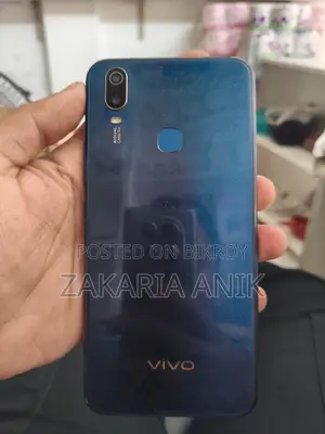 Vivo Y11 32 GB Blue
