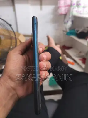 Vivo Y11 32 GB Blue