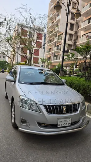 Toyota Premio 2012 Silver