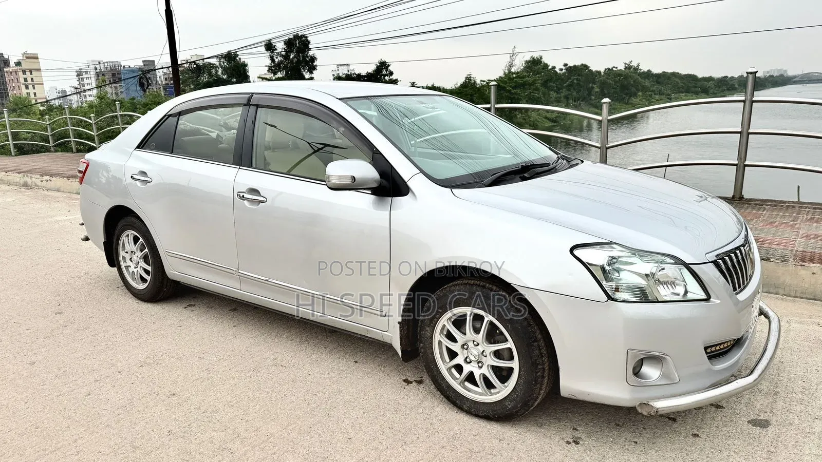 Toyota Premio 2012 Silver