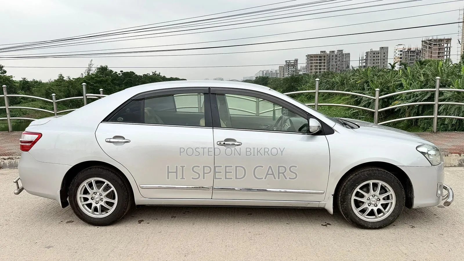 Toyota Premio 2012 Silver