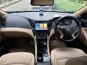 Hyundai Sonata Limited 2.0T Sedan (2.0L 4cyl 6A) 2012 Black
