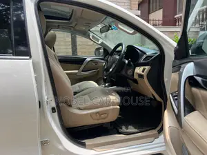 Mitsubishi Pajero Sport 2016 Pearl