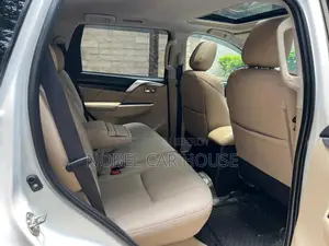 Mitsubishi Pajero Sport 2016 Pearl
