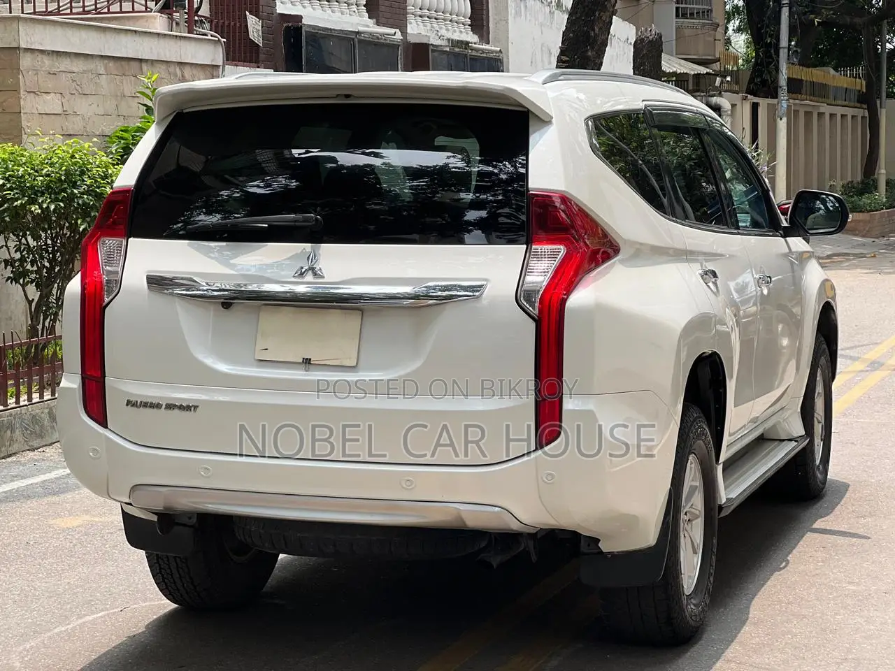 Mitsubishi Pajero Sport 2016 Pearl