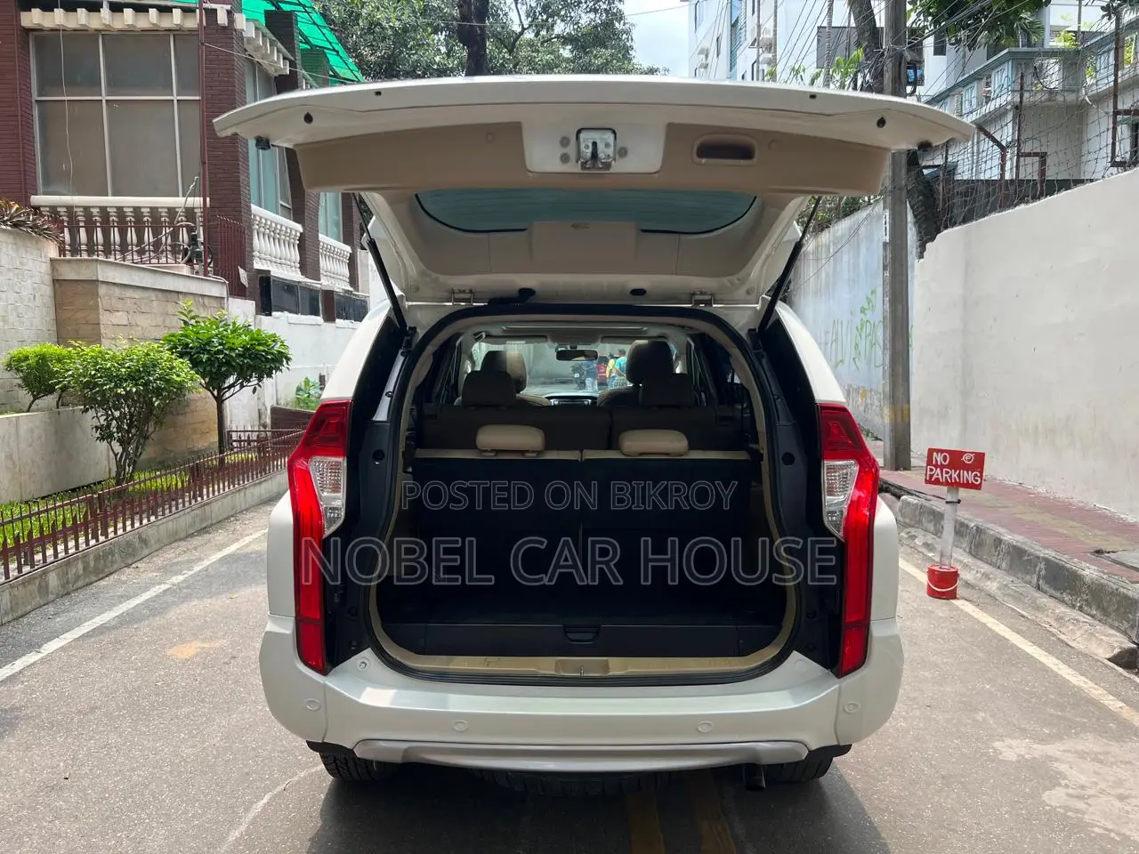 Mitsubishi Pajero Sport 2016 Pearl