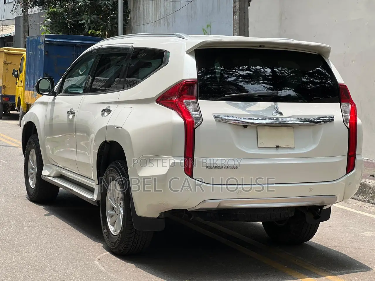 Mitsubishi Pajero Sport 2016 Pearl