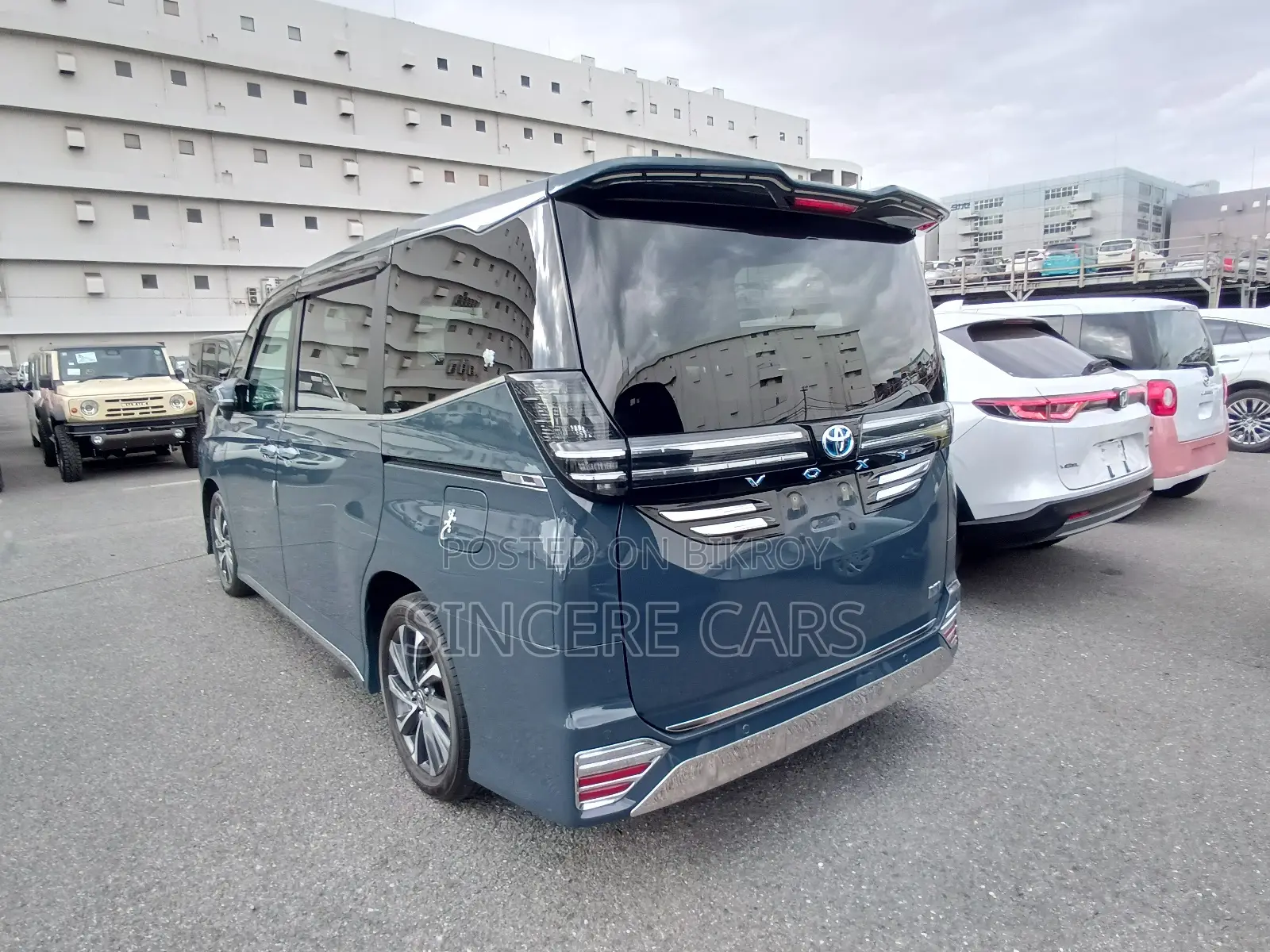 Toyota Voxy 2022 Gray