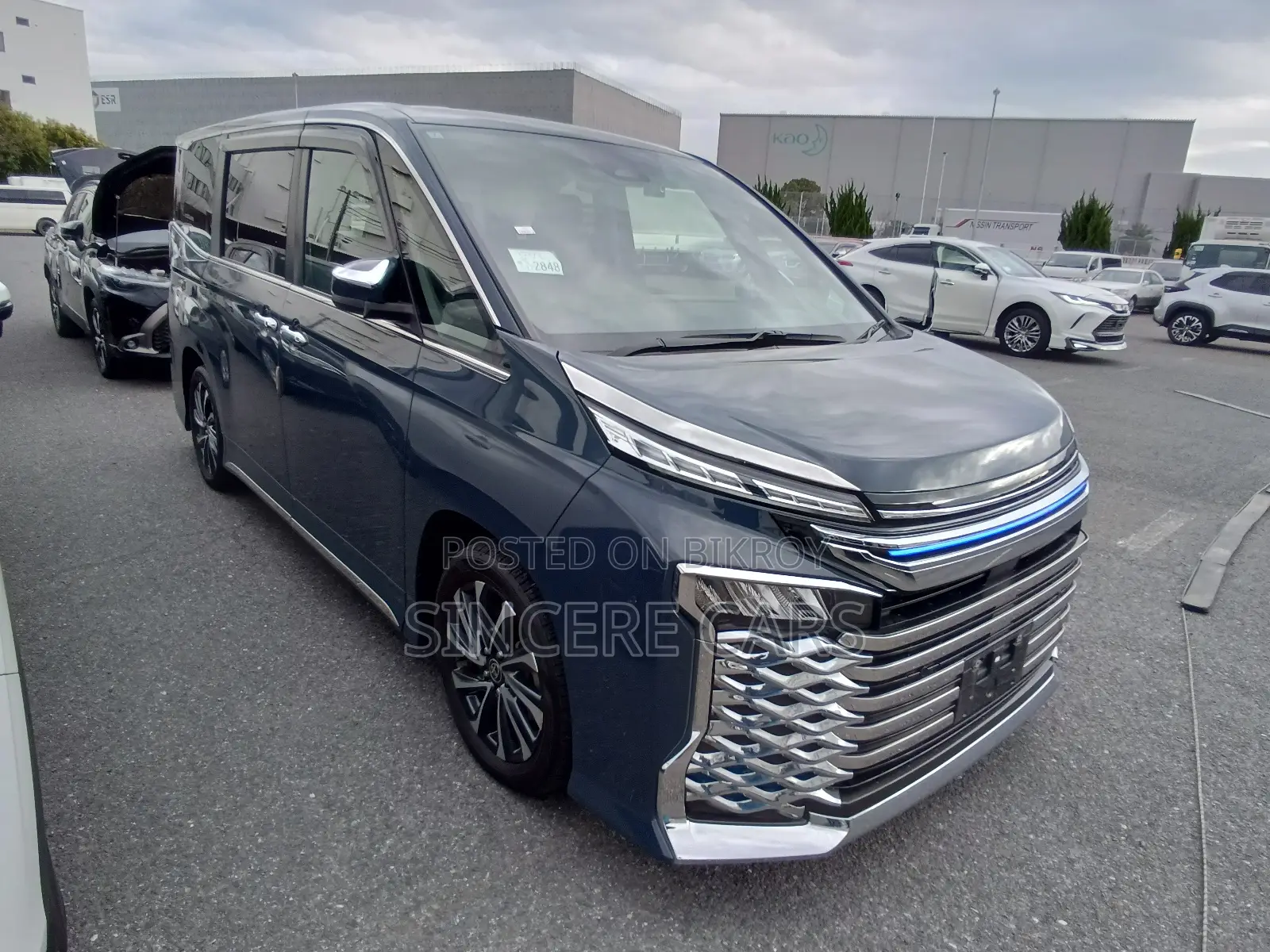Toyota Voxy 2022 Gray