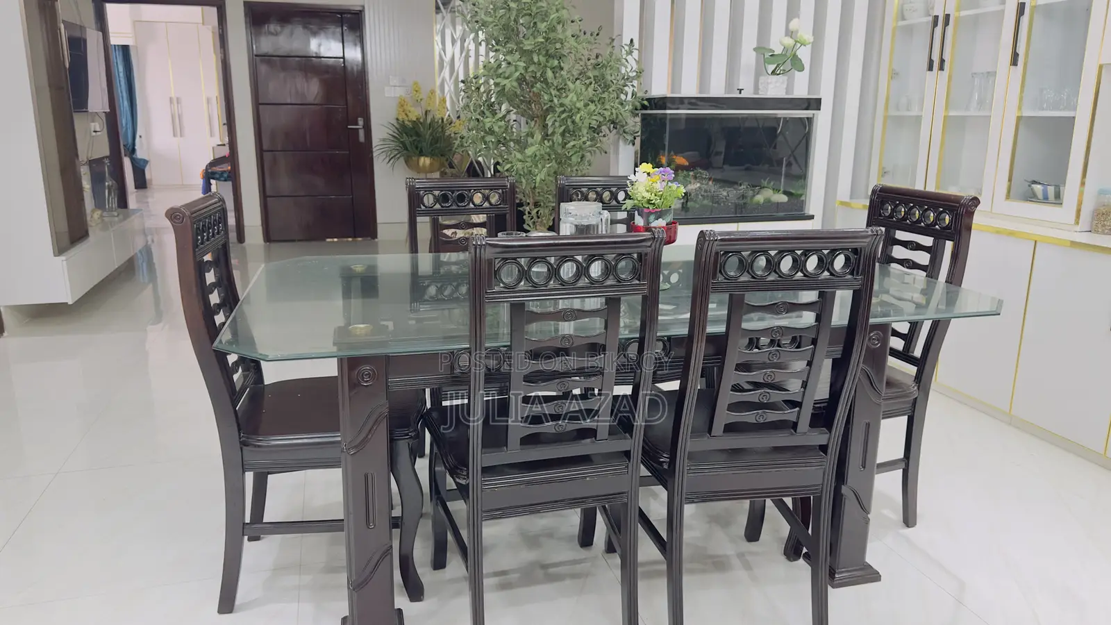 6 Seater Dining Table