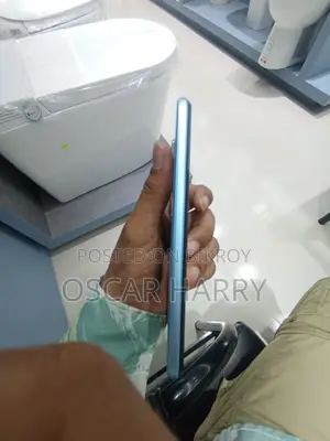 Vivo Y21 64 GB Blue
