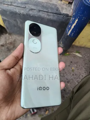 ভিভো আইকিউওও ২৫৬ জিবি