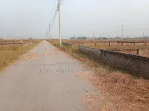 এম-ব্লকে ৩-কাঠা দক্ষিন মুখি প্লট বিক্রয় আর্জেন্ট