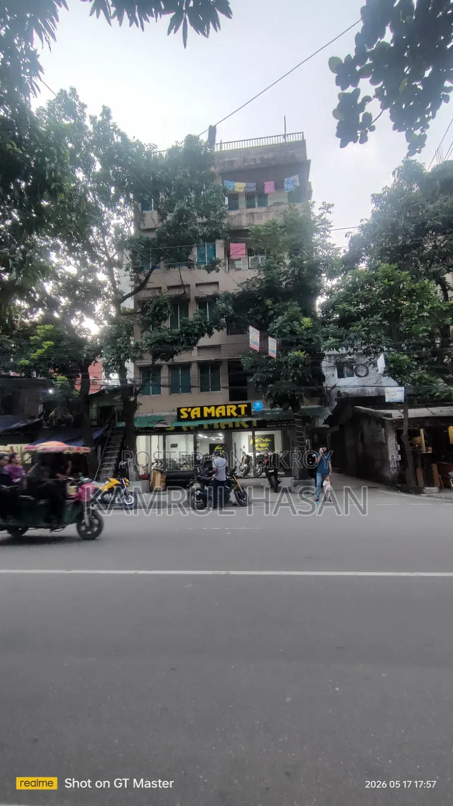 Commercial space for rent on Main Avenue Road (2nd floor)