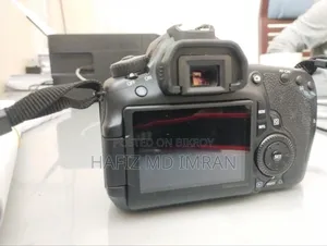 DSLR Camera