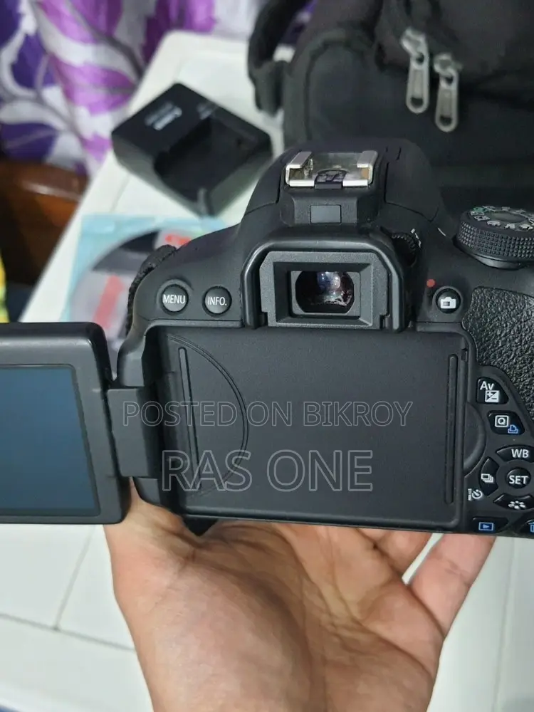 Eos 700 D Sell