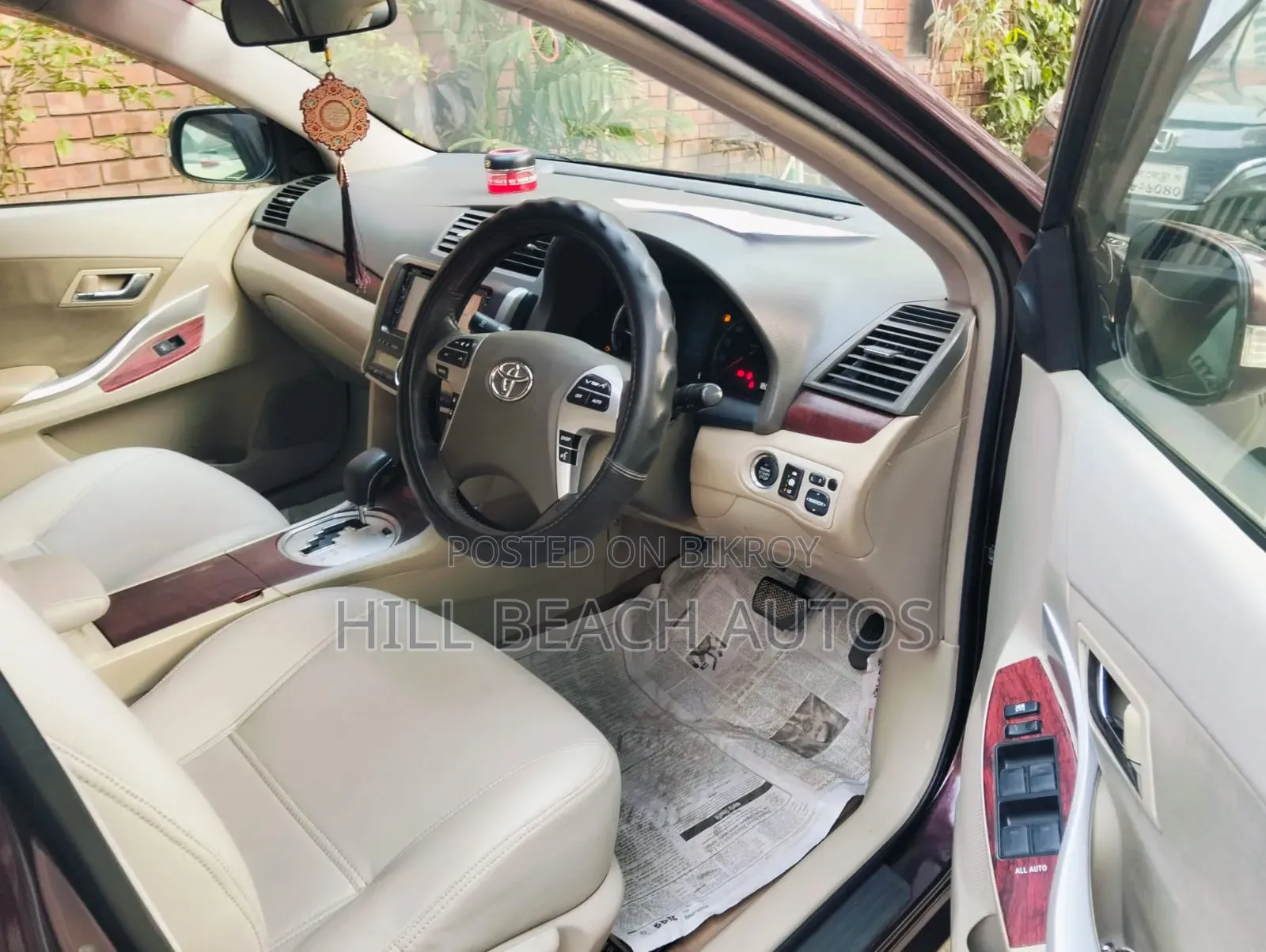 Toyota Premio 1.8 FWD 2011 Maroon