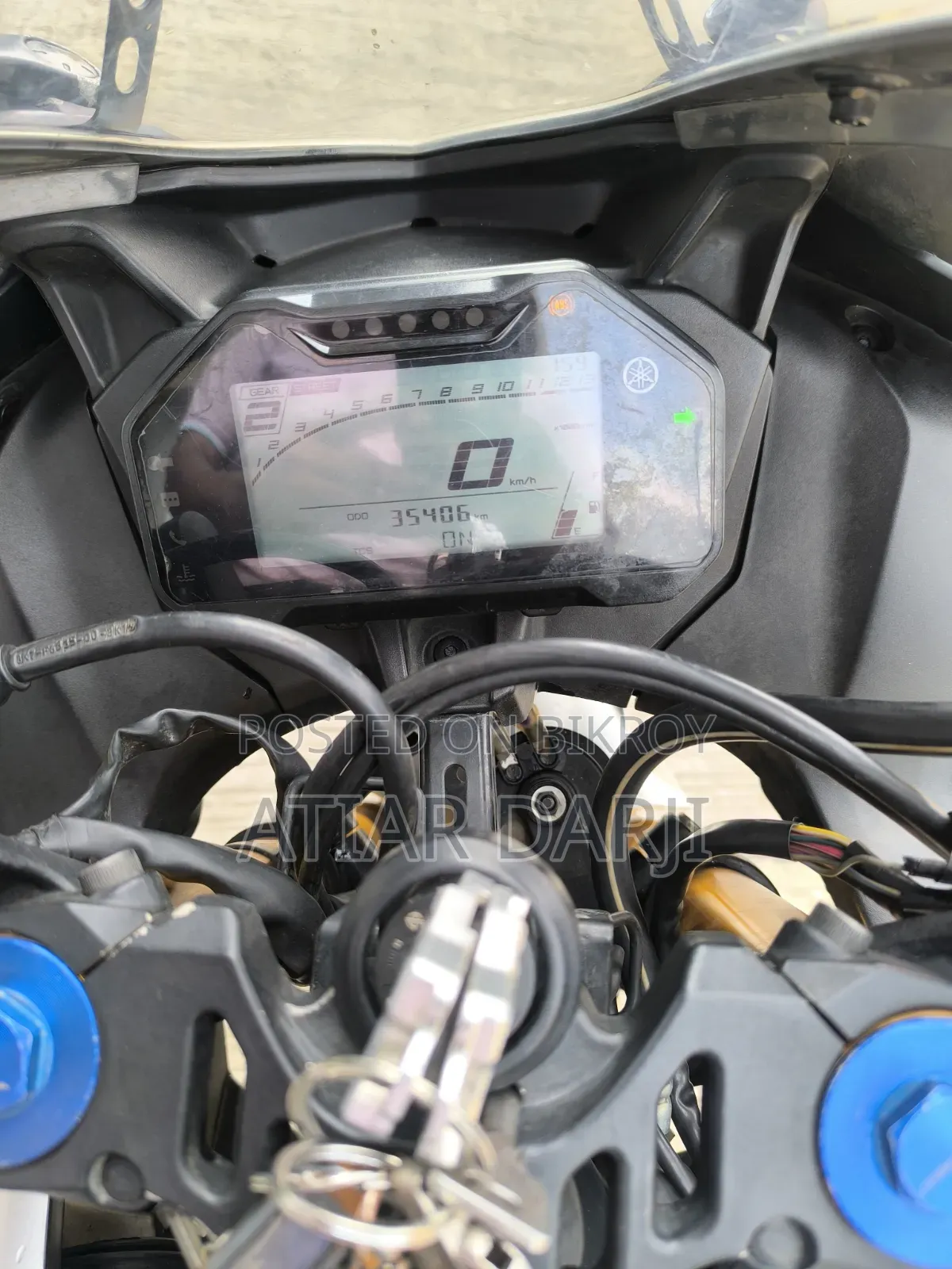 Yamaha R1 2023 Silver