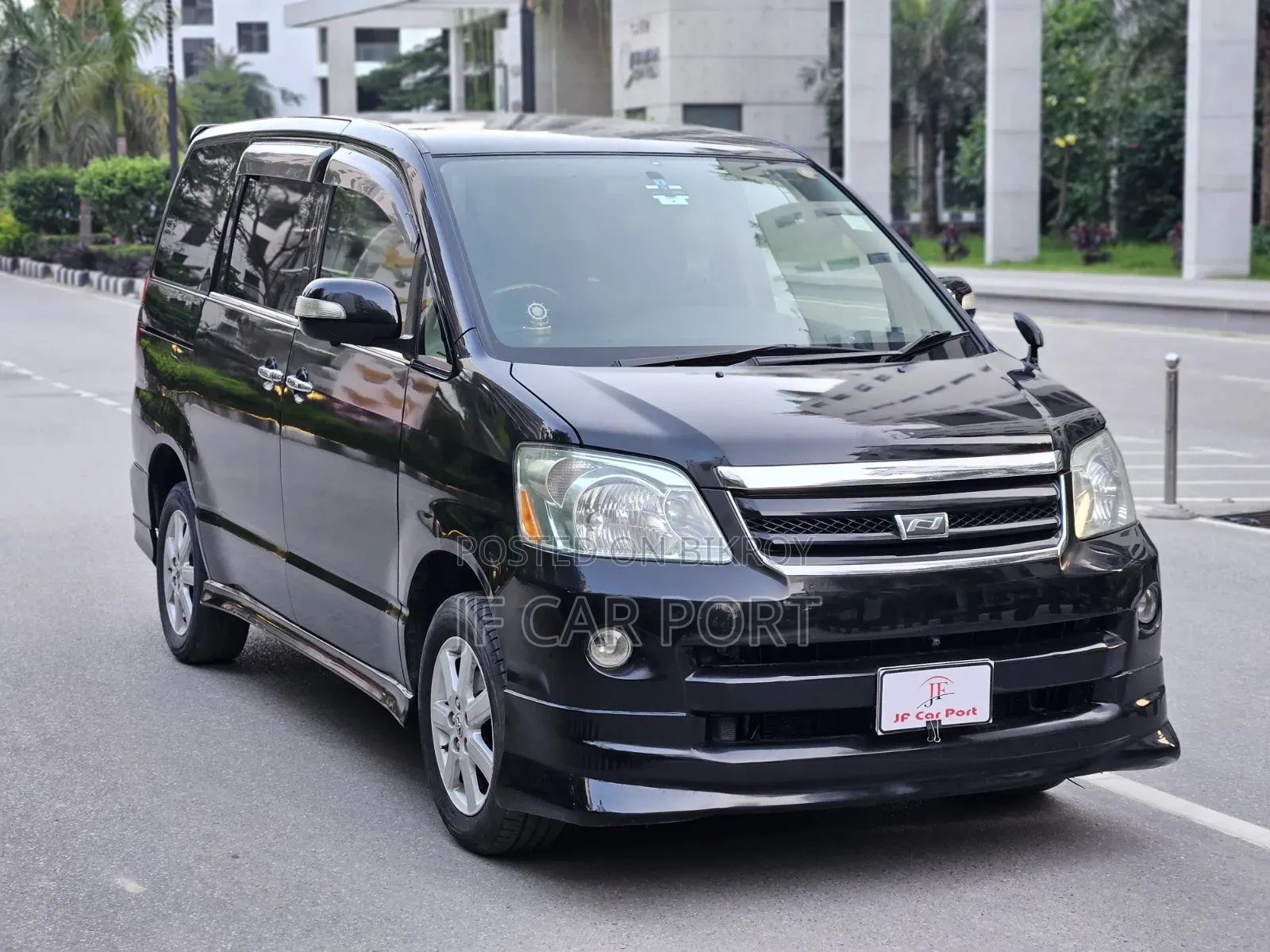 Toyota Noah 2006 Black