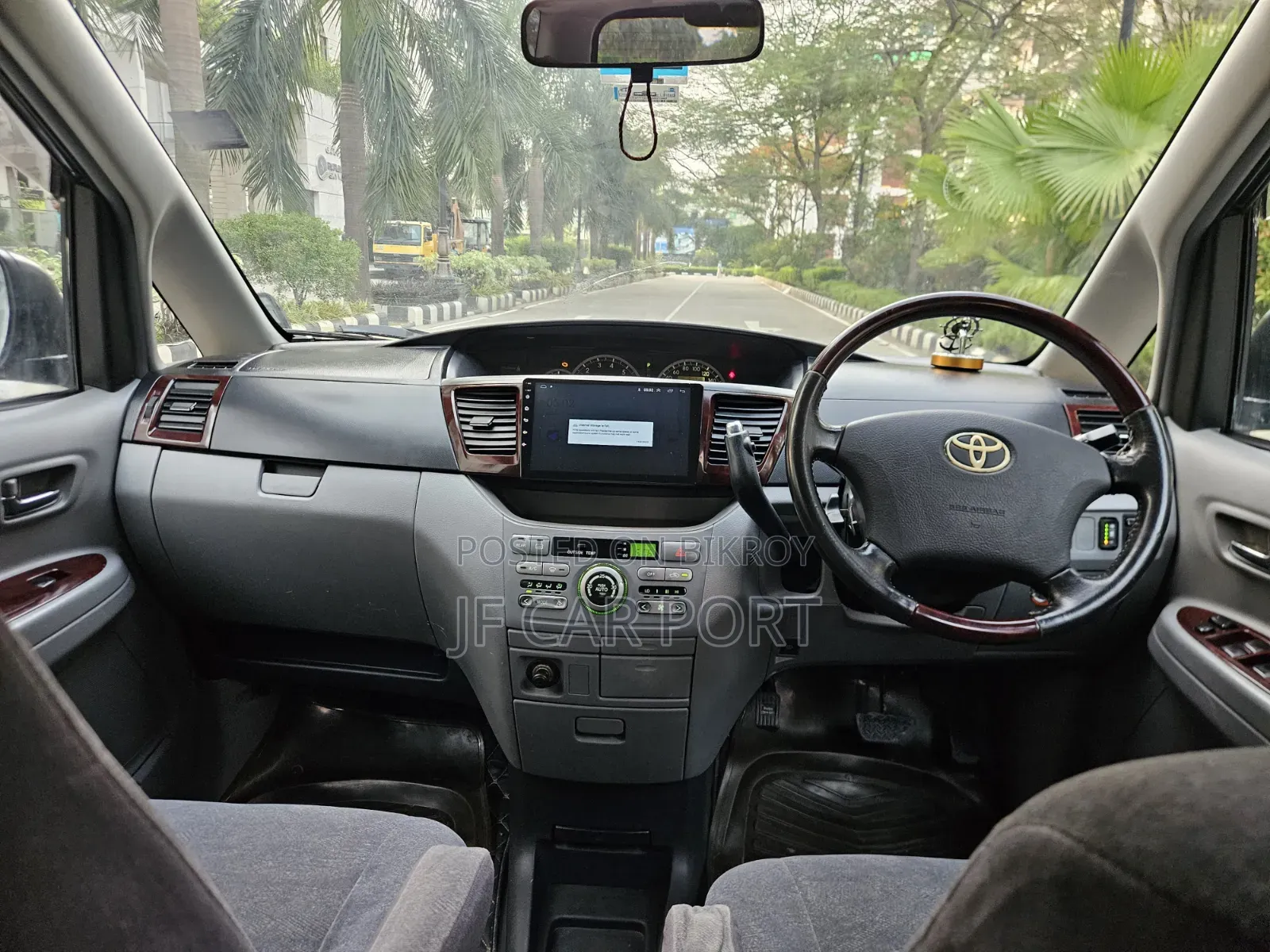 Toyota Noah 2006 Black