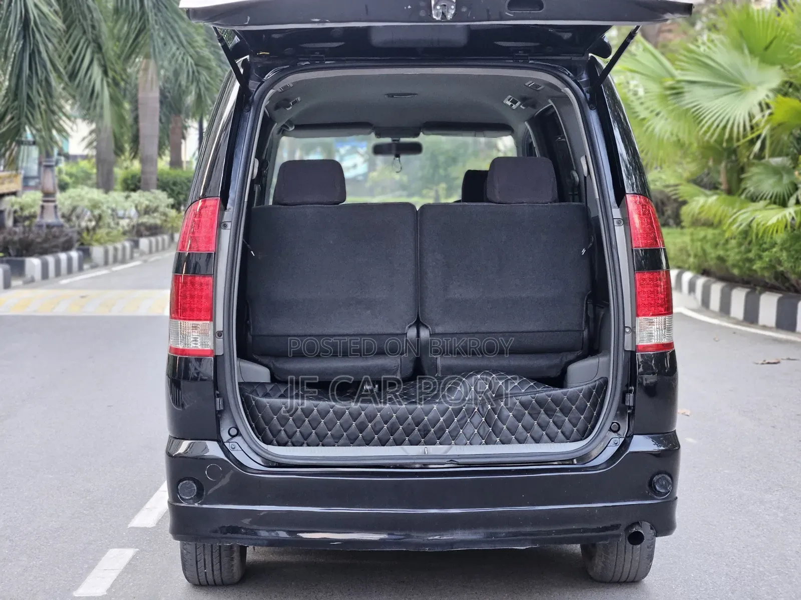 Toyota Noah 2006 Black