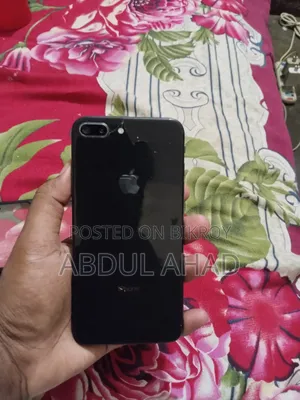 Apple iPhone 8 Plus 64 GB Black