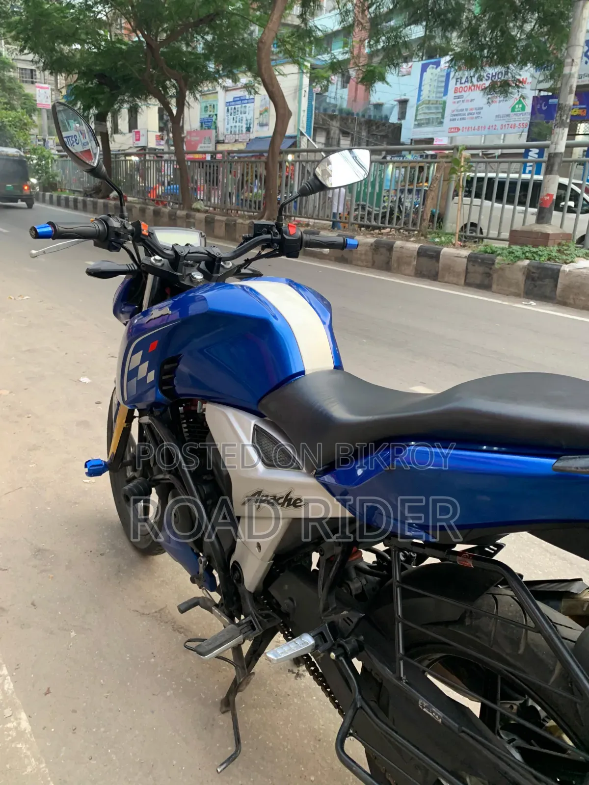 TVS Apache RTR 160 4V 2022 Blue