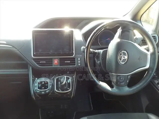 Toyota Esquire 1.8 FWD Hybrid (7 Seater) 2021 Blue