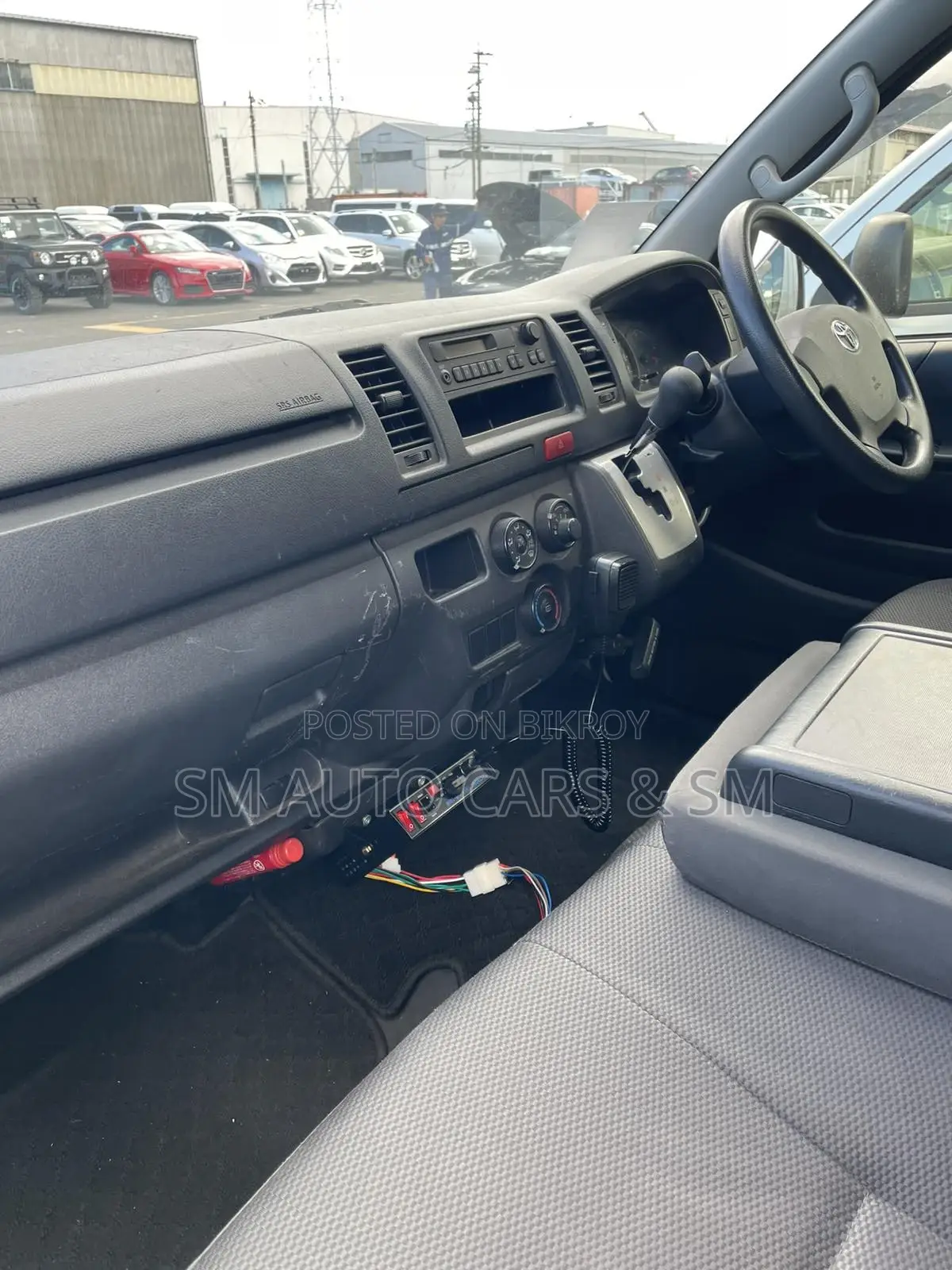 Toyota HiAce 2020 White