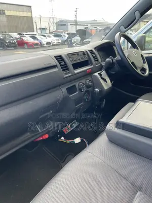 Toyota HiAce 2020 White