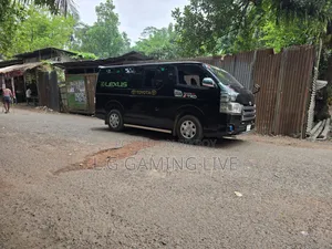 Toyota HiAce 2006 Black