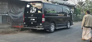 Toyota HiAce 2006 Black