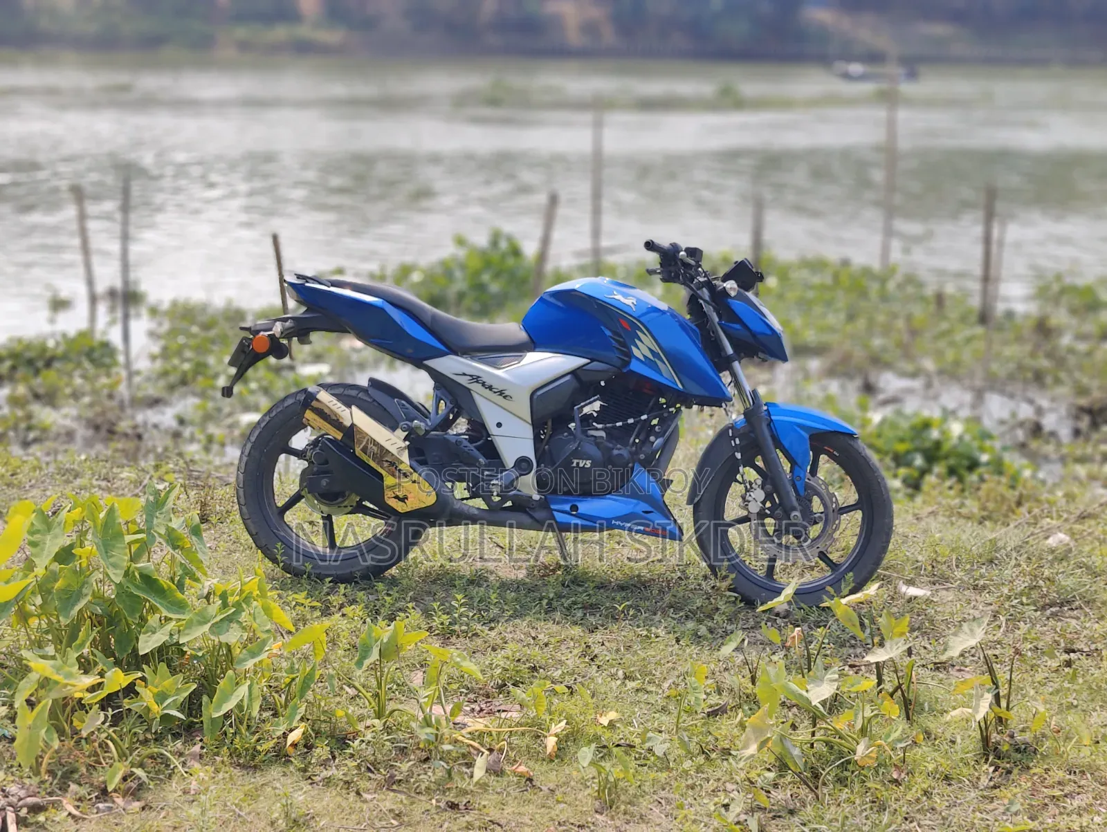 TVS Apache RTR 160 4V 2022 Blue