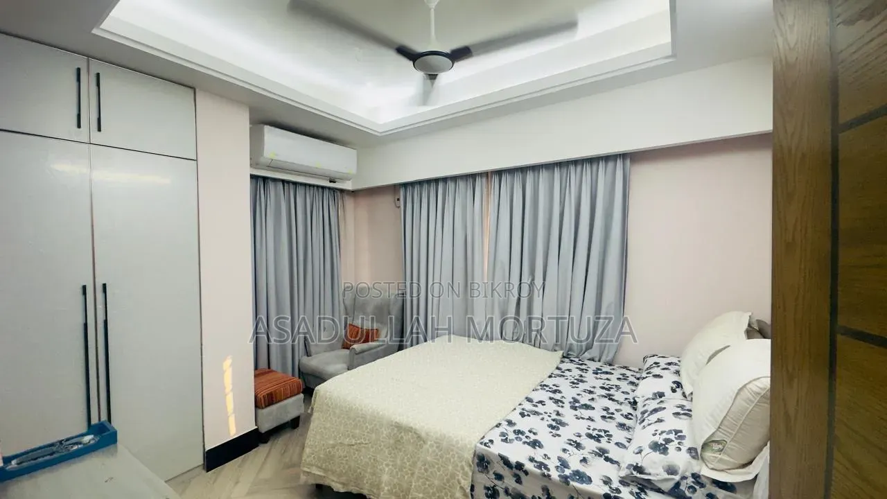 Furnished 2bdrm Apartment in Halishahar for Rent